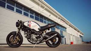 Ducati Monster 900