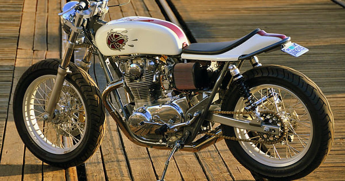 Mule Yamaha XS750 
