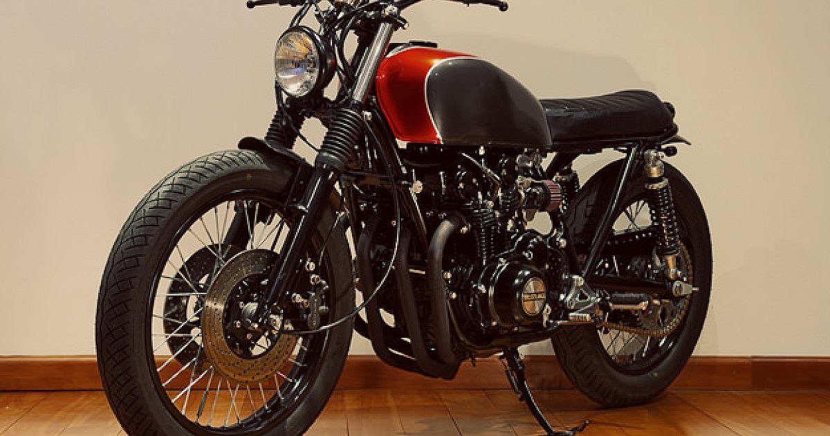 Suzuki GS550 by Stray Dog Moto | Bike EXIF