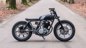 This Yamaha SR500 tracker by Pancake Customs of Holland is low key and beautifully detailed.