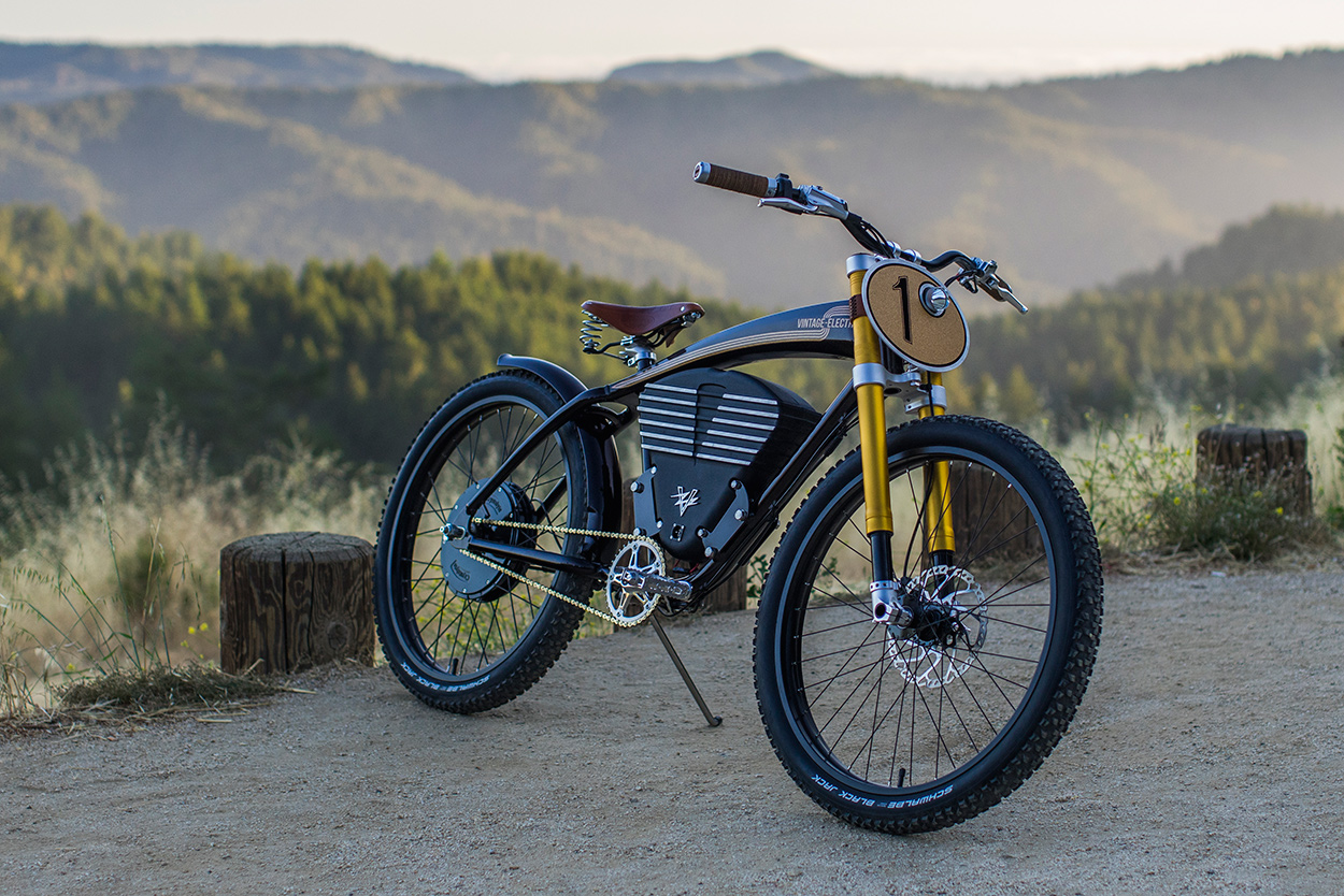 vintage electric bicycle Shelby Features a 1500W peak motor Introducing the Caf by Vintage