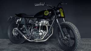 MonoMonkee: A stripped-down Kawasaki W650 dirt tracker from the Wrenchmonkees