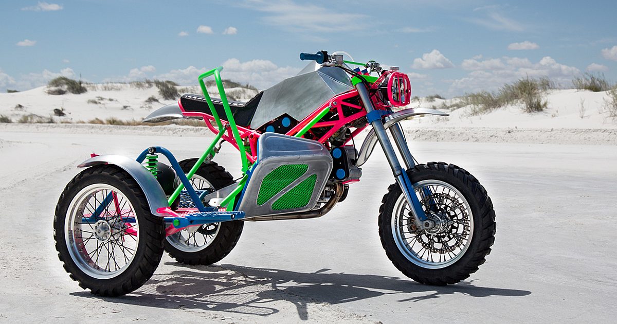 francesco-motti★ Metis Sofa – Comerford Collection