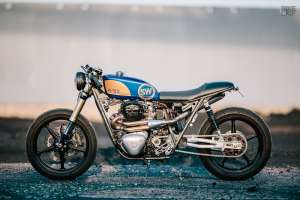 Kawasaki W650 cafe racer with a nitrous kit by Schlachtwerk