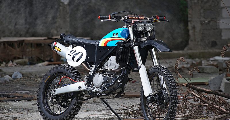Knuckle WhackJob Gives The KLX250 A Vintage Enduro Vibe | Bike EXIF