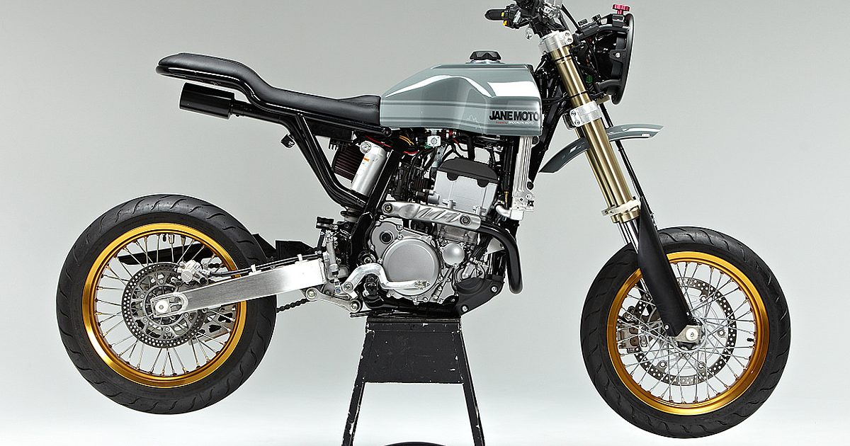 custom-suzuki-dr-z400sm.jpg?