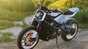 MV Agusta F4 Senna street tracker