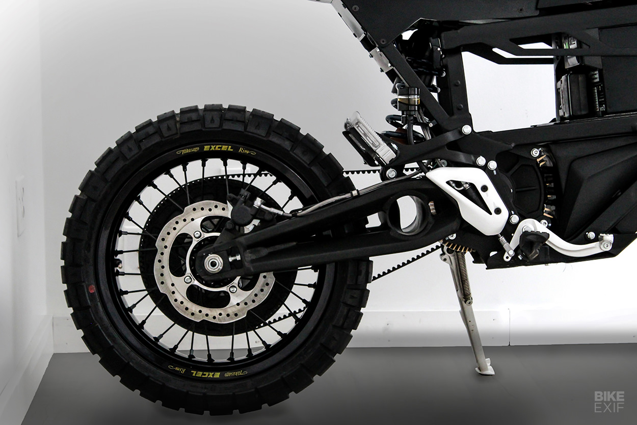 Zero Frills: A post-apocalyptic FX from Droog Moto | Bike EXIF