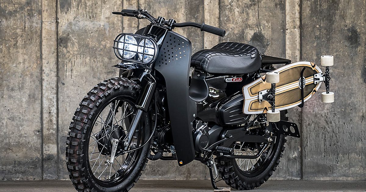 原付Honda Super Cub カスタム Run the Streets: A Honda Super Cub with a skateboard rack | Bike EXIF