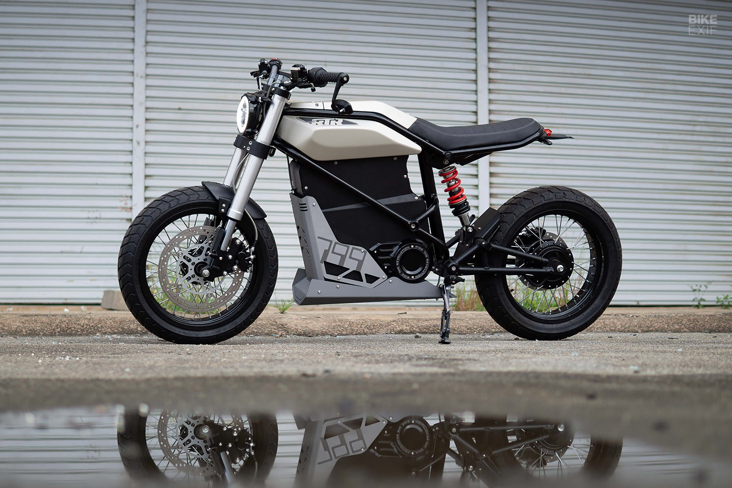scrambler electric bicycle The eBike V3 Ultra Peninsula E-Bikes Retrospec Valen Rev 2 Fat Tire Electric Bike HBBC DTR 20" Fat Tire