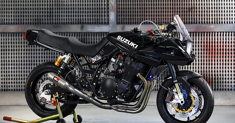 童友社 SUZUKI GSX1100S KATANA スズキ カタナ 1/8 SCALE BIG BIKE