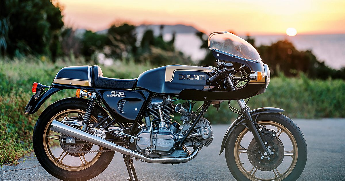 Ducati SS900 ドゥカティ Survivor: Restoring an earthquake-damaged Ducati 900 SS | Bike EXIF