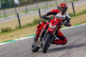 Ducati Hypermotard 698 Mono supermoto