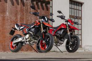 Ducati Hypermotard 698 Mono supermoto
