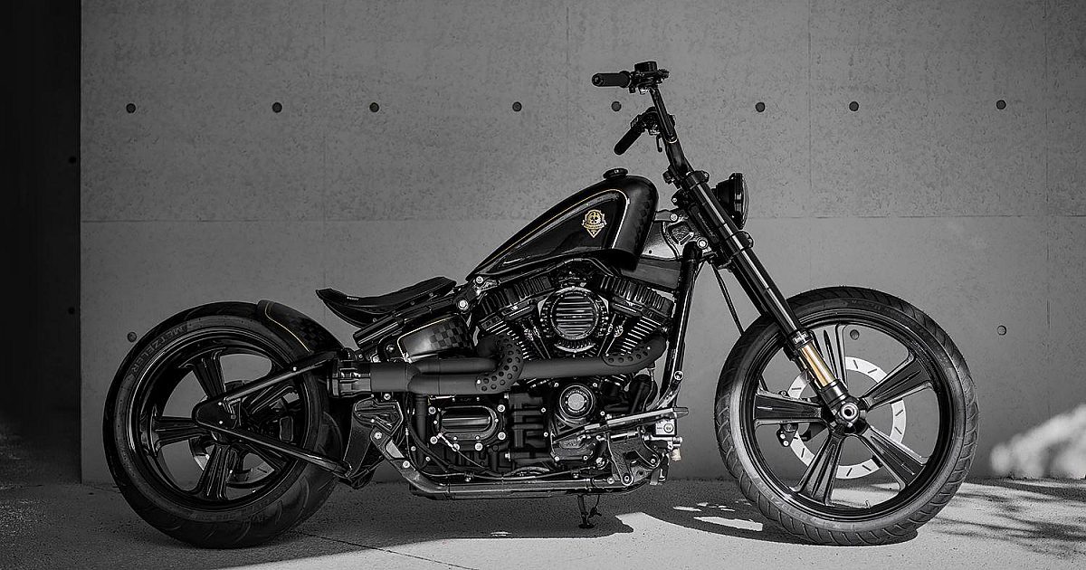 「CHOPPER BUILDER」　RUDEBLACK 34×34 CHOPPER BUILDER」 RUDEBLACK 34×34 1969 Ironhead Hardtail Chopper