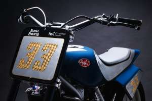 Royal Enfield Guerrilla 450 Front Wheal Motors의 평면 추적기
