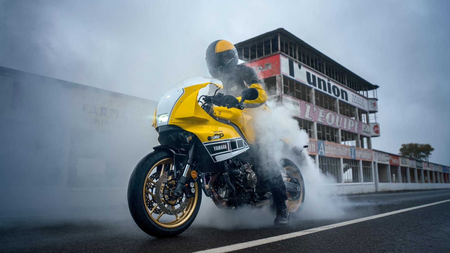 2026-yamaha-xsr900-gp-legend-