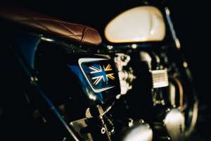 2004년 트라이엄프 본네빌의 병렬 트윈