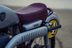 1974 스즈키 GT185 투 스트로크 빈티지 엔듀로(Knuckle Whackjob 제작)