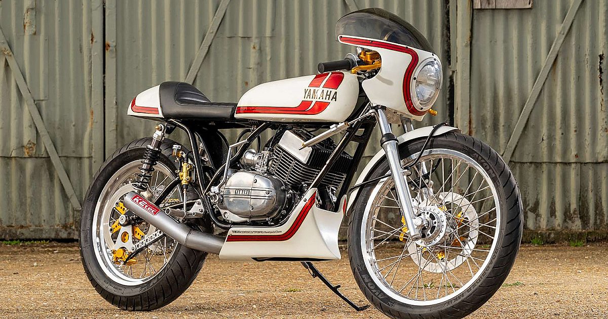Lecture rapide : un Café-Racer à deux temps Yamaha R5 et plus encore