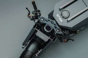 Crs 01 motociklo koncepcija 1