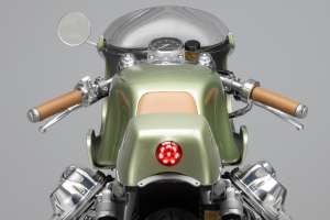 Кастомные Moto Guzzi Le Mans III от Акселя Бадде: Aerodinamica и GT1100 — фото 5