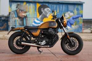 Officine Rossopuros Moto Guzzi V9 Bobber 3