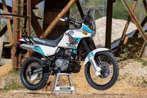 HB Custom Honda NX650 Rally10