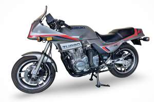 Suzuki xn85 turbo 1