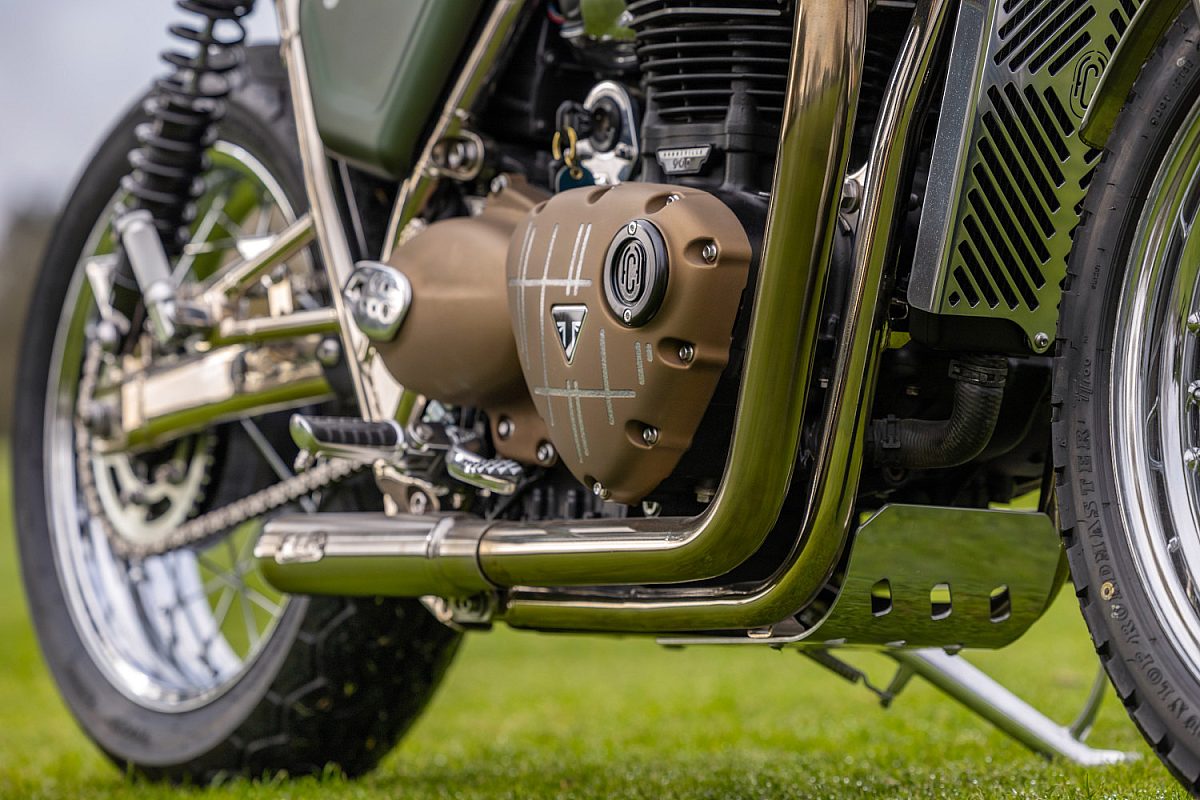 FCR Original Triumph Scrambler11