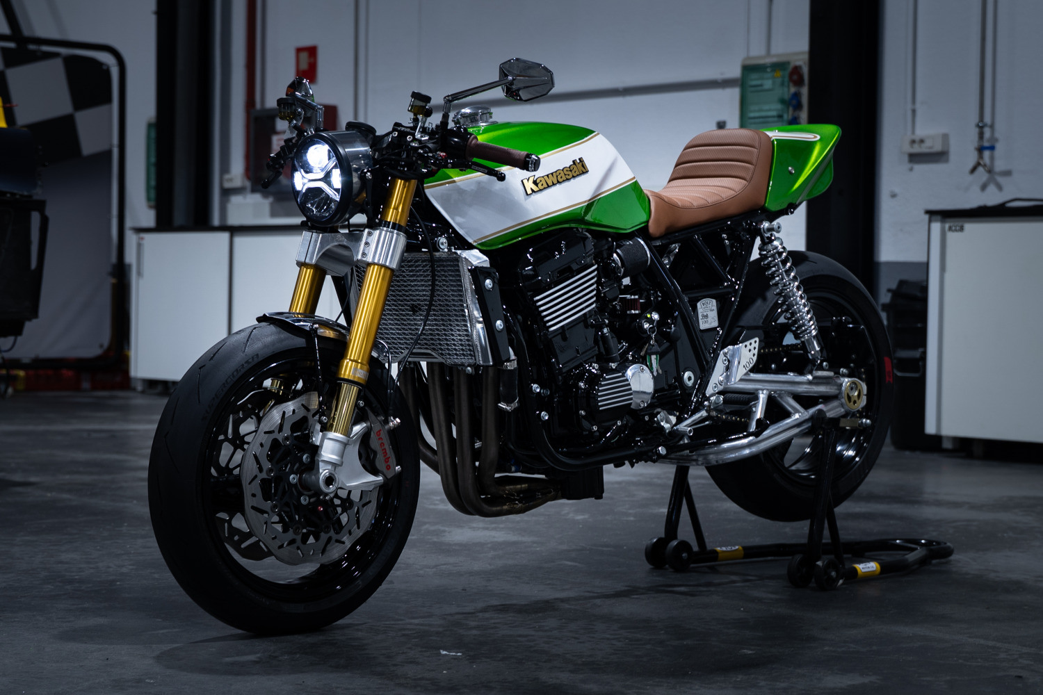 BOLT Resurrects the Kawasaki ZRX1200: A 2000s Muscle Bike Reborn BOLT Resurrects the Kawasaki ZRX1200: A 2000s Muscle Bike Reborn