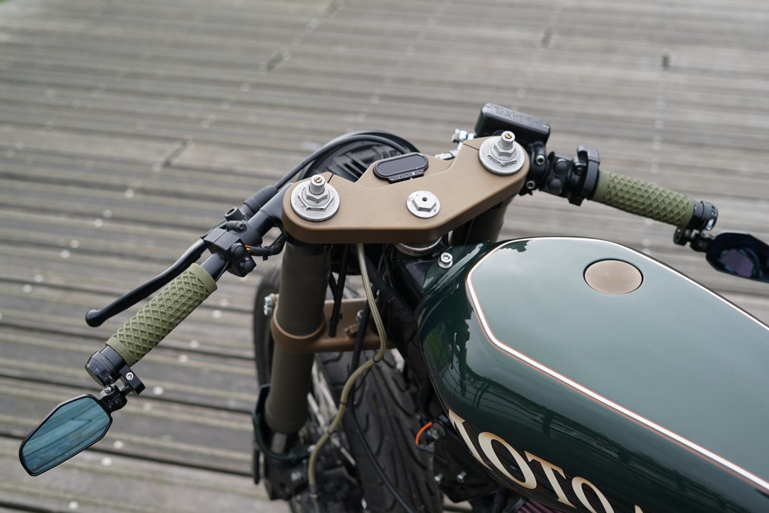 Moto Adonis' Yamaha XV750 Cafe Racer | Bike EXIF