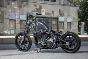 Rough Crafts Aeternum Blade Harley Davidson Street Bob 16