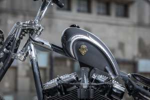 Rough Crafts Aeternum Blade Harley Davidson Street Bob 20