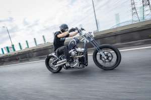 Rough Crafts Aeternum Blade Harley Davidson Street Bob 28