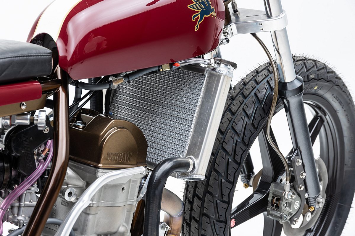 Mule Hond CR450 Tracker 16