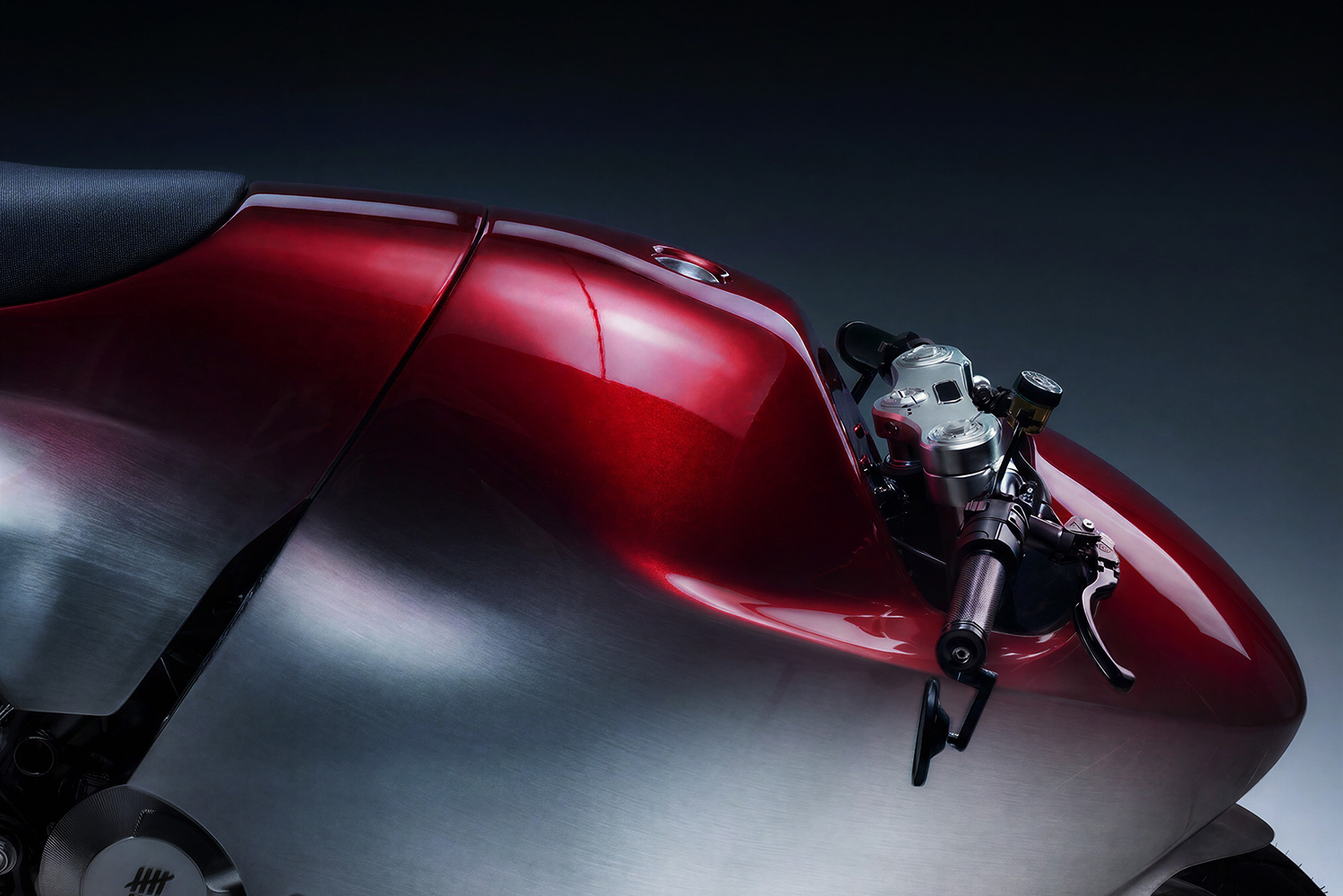 Bandit9’s (RED)800 Is a Ducati Custom With a Cause